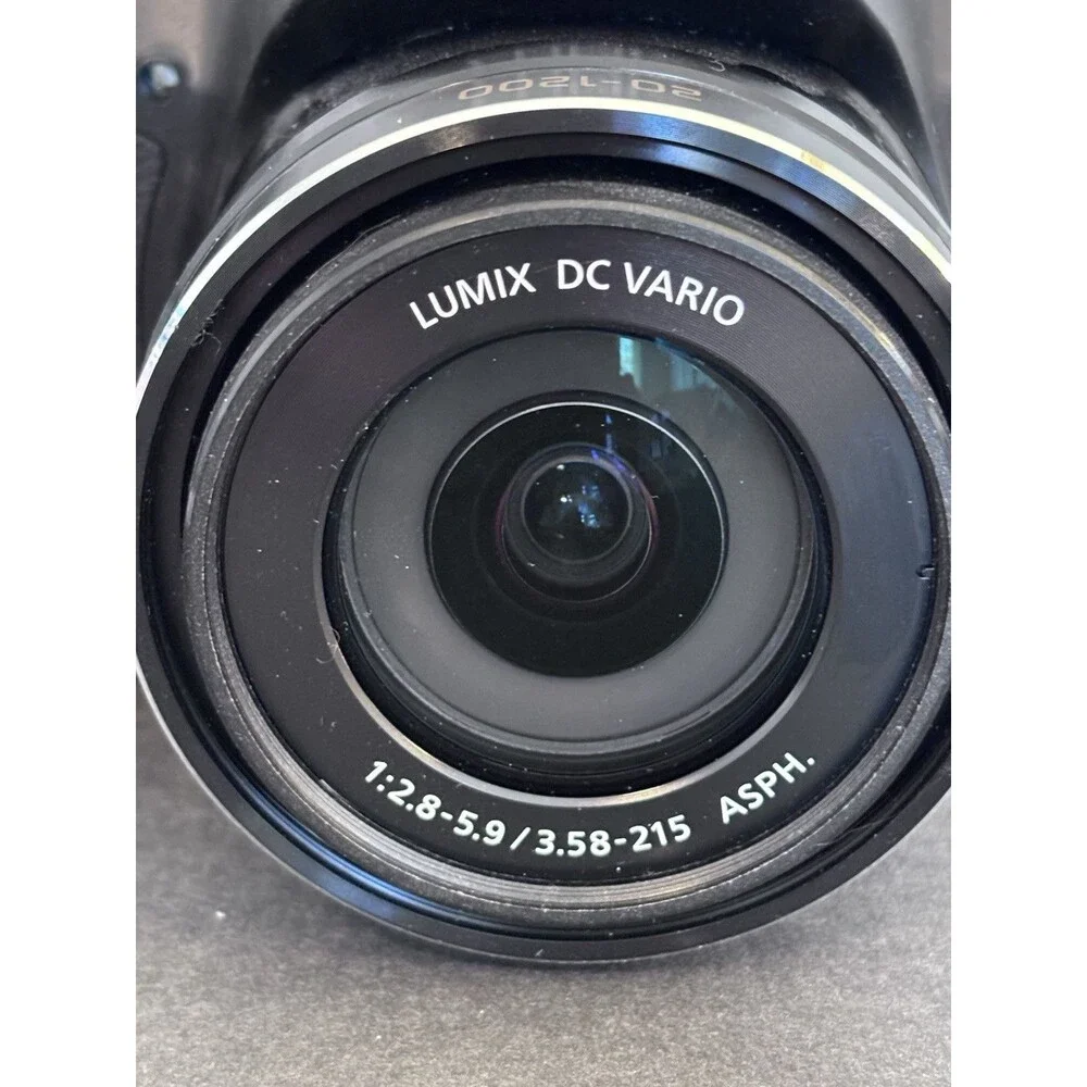 Panasonic Lumix DMC-FZ70 Digital Camera 16.1MP 60x Opt Zoom HD Video